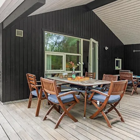 Awesome In Nexo With Wifi Holiday home Snogebaek